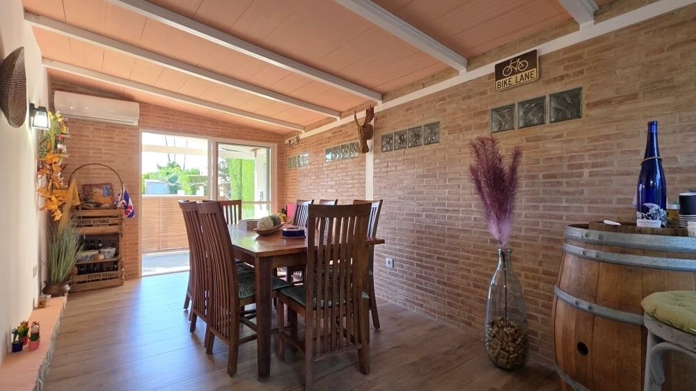 Property 2438 - Image 40